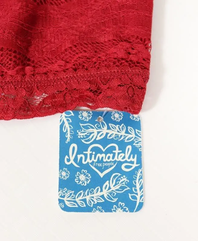NWT   Bralette Scalloped Lace Bandeau In red - Image 2