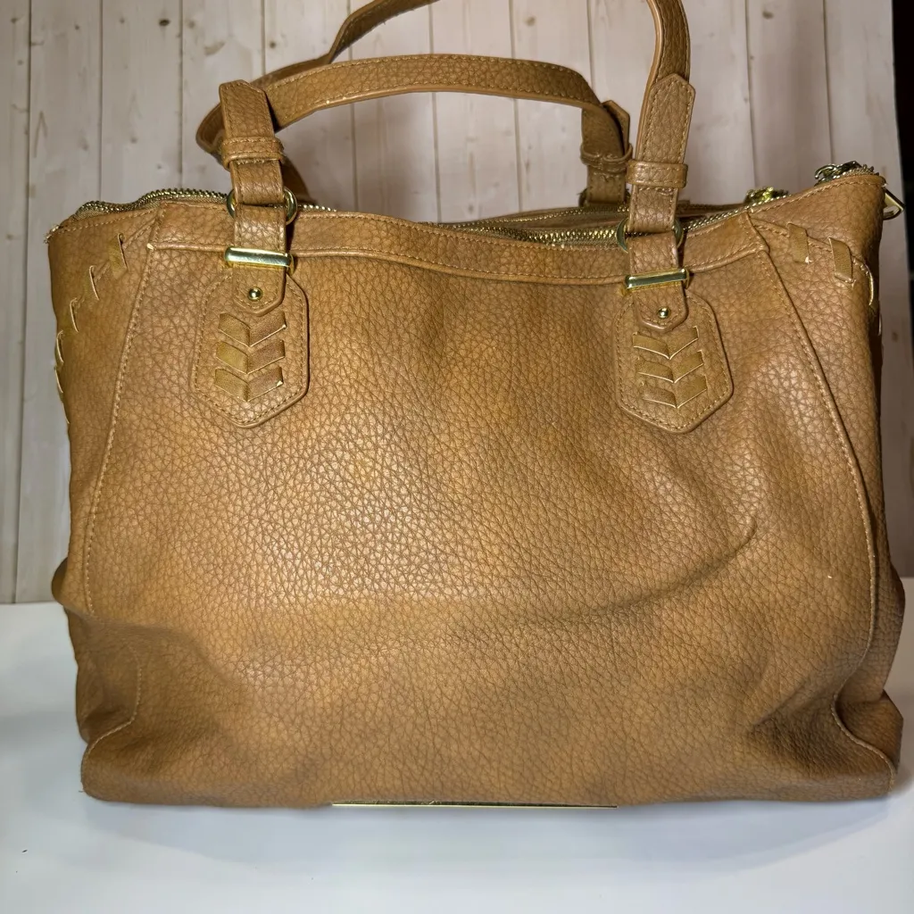 Steve Madden Large Tan Shoulder Bag with Tassel - Image 2