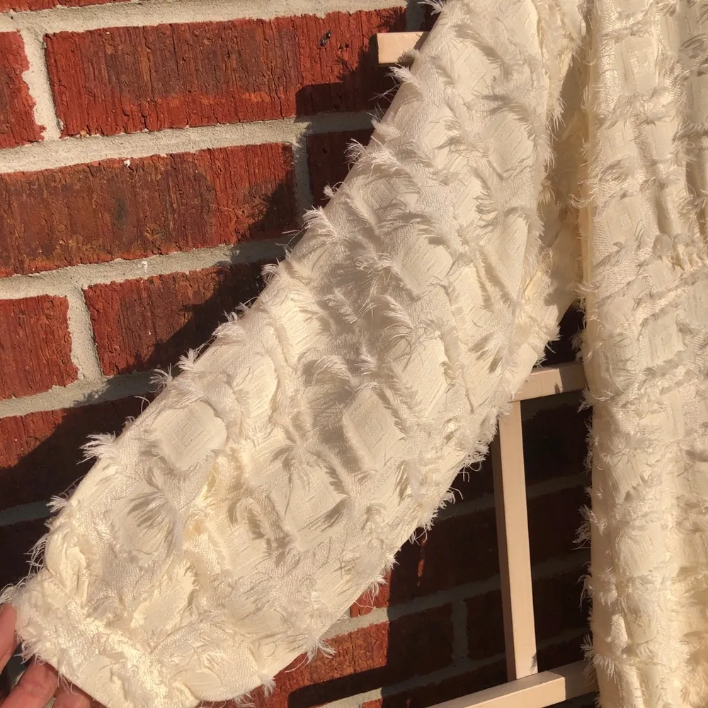 Ellison,Buttery Creamy Layers Of Fringes, Side Zipper,Excellent Condition Small - Image 5