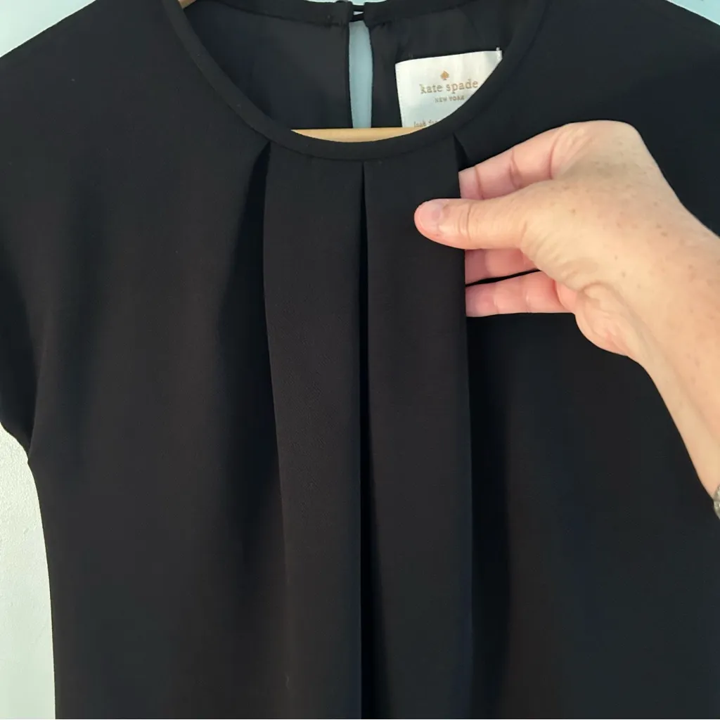 Kate Spade Cap Sleeve Crepe Dress in Las Vegas Black. Size 00. - Image 10