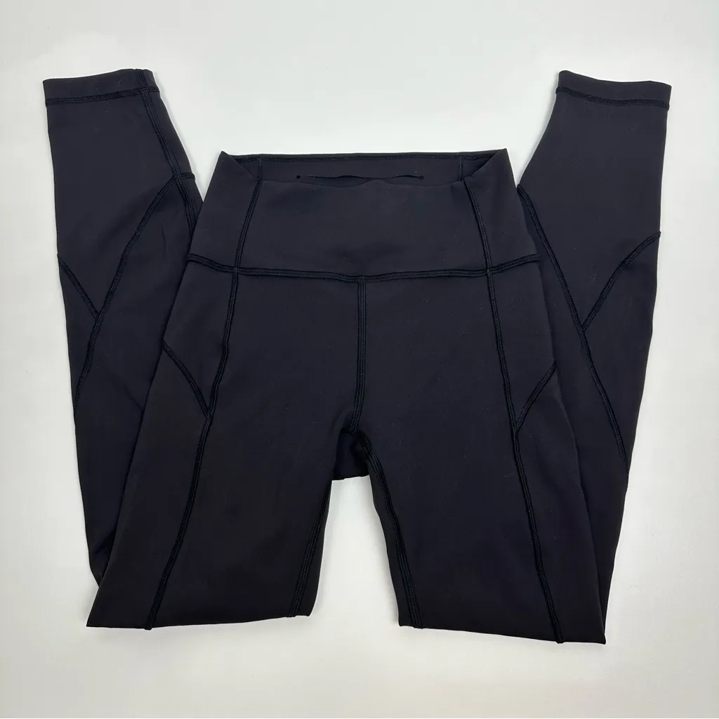 Lululemon In Movement Tights 25” - Image 4