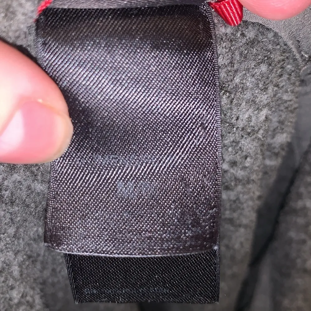 The North Face gray pleated pockets full zip up outdoor fleece sweatshirt - Image 8