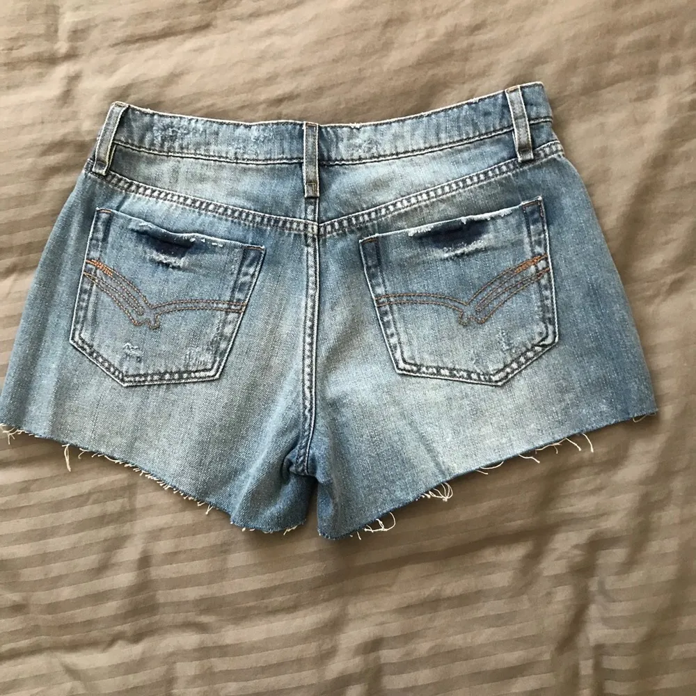 NWT- William Rast somewhere breeze shorts size 27 - Image 5