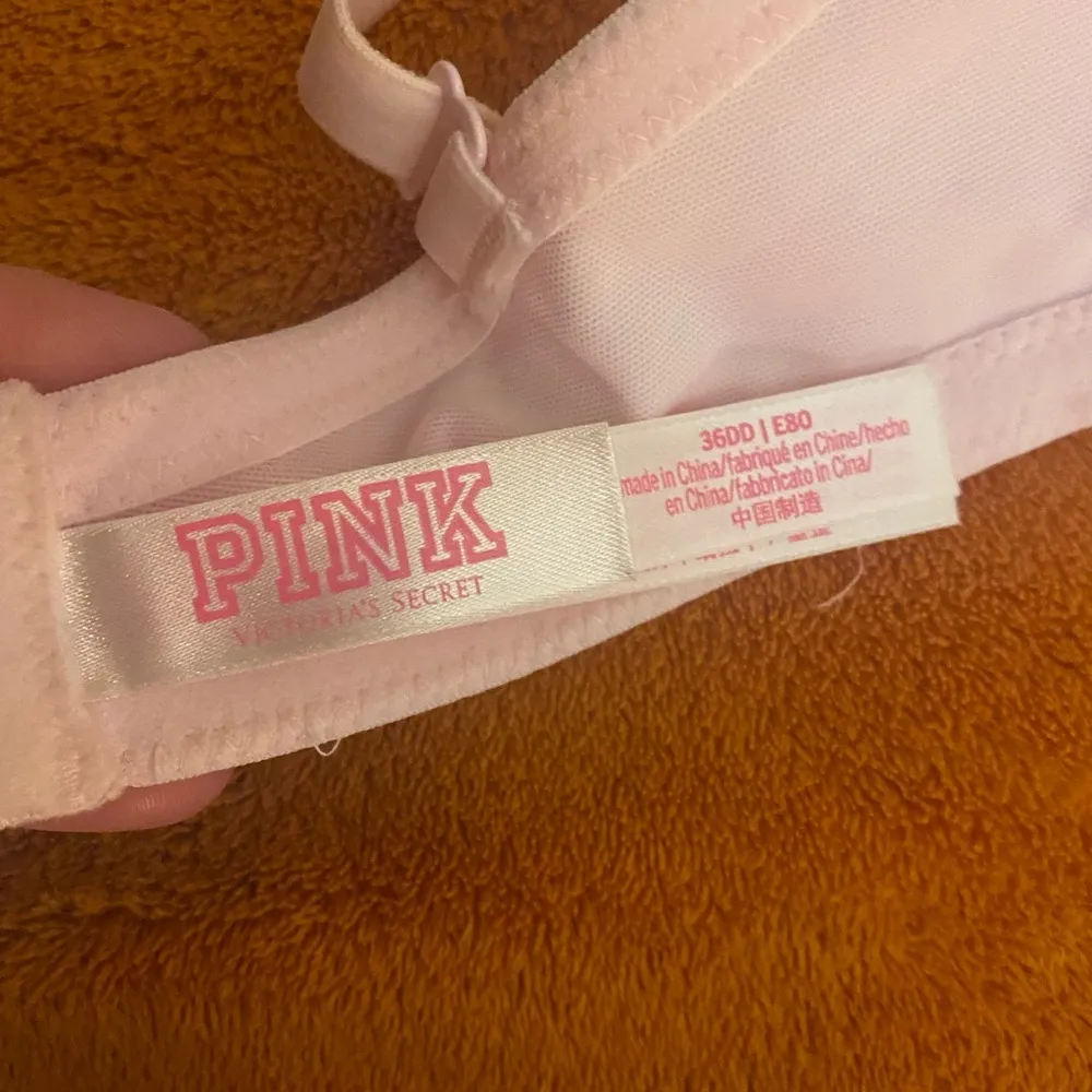 PINK Victoria’s Secret wear everywhere lightly lined bra in baby pink 36DD - Image 5