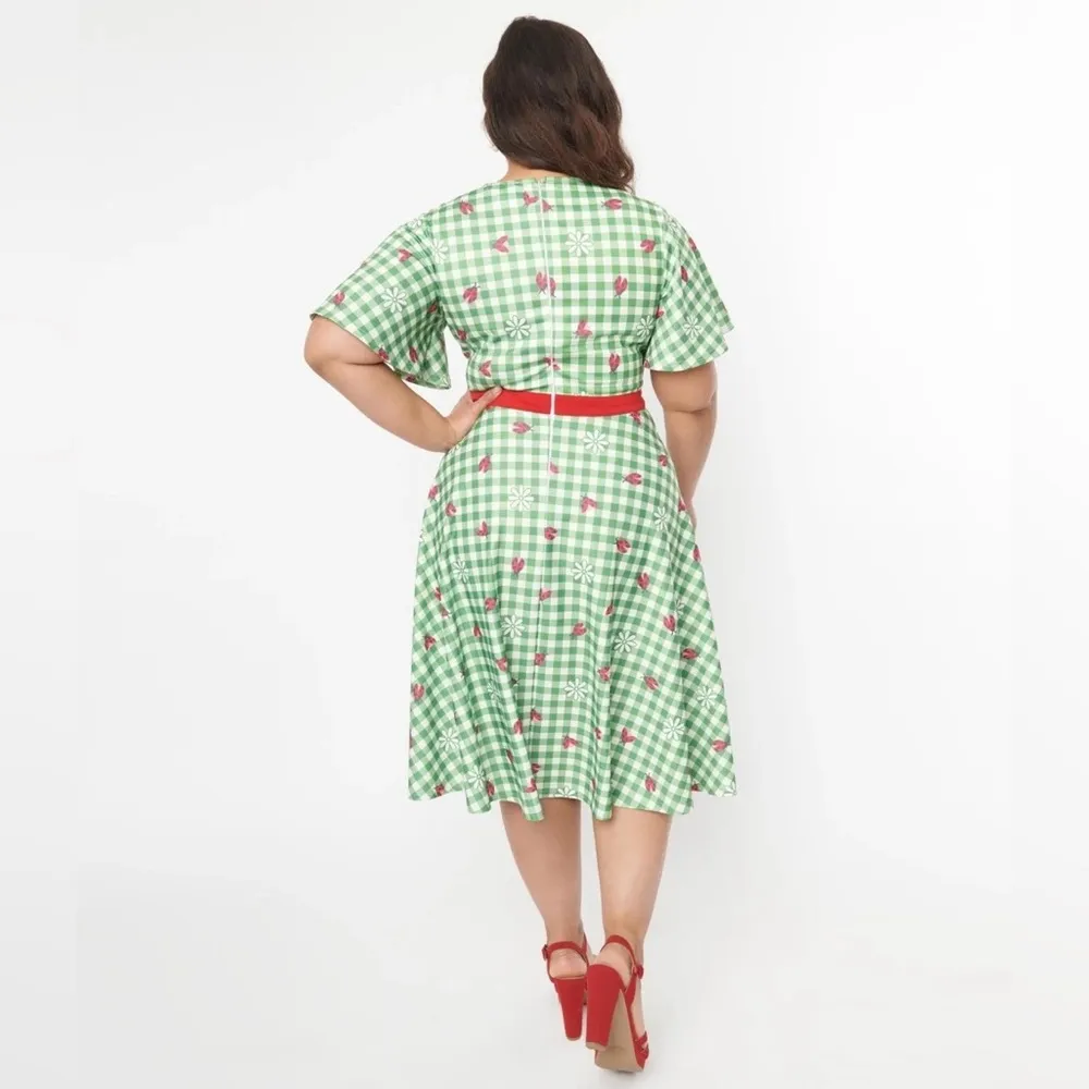 Unique Vintage Curve 1950s Green Red Ladybug Gingham Swing Dress - Size 1X/16 - Image 2