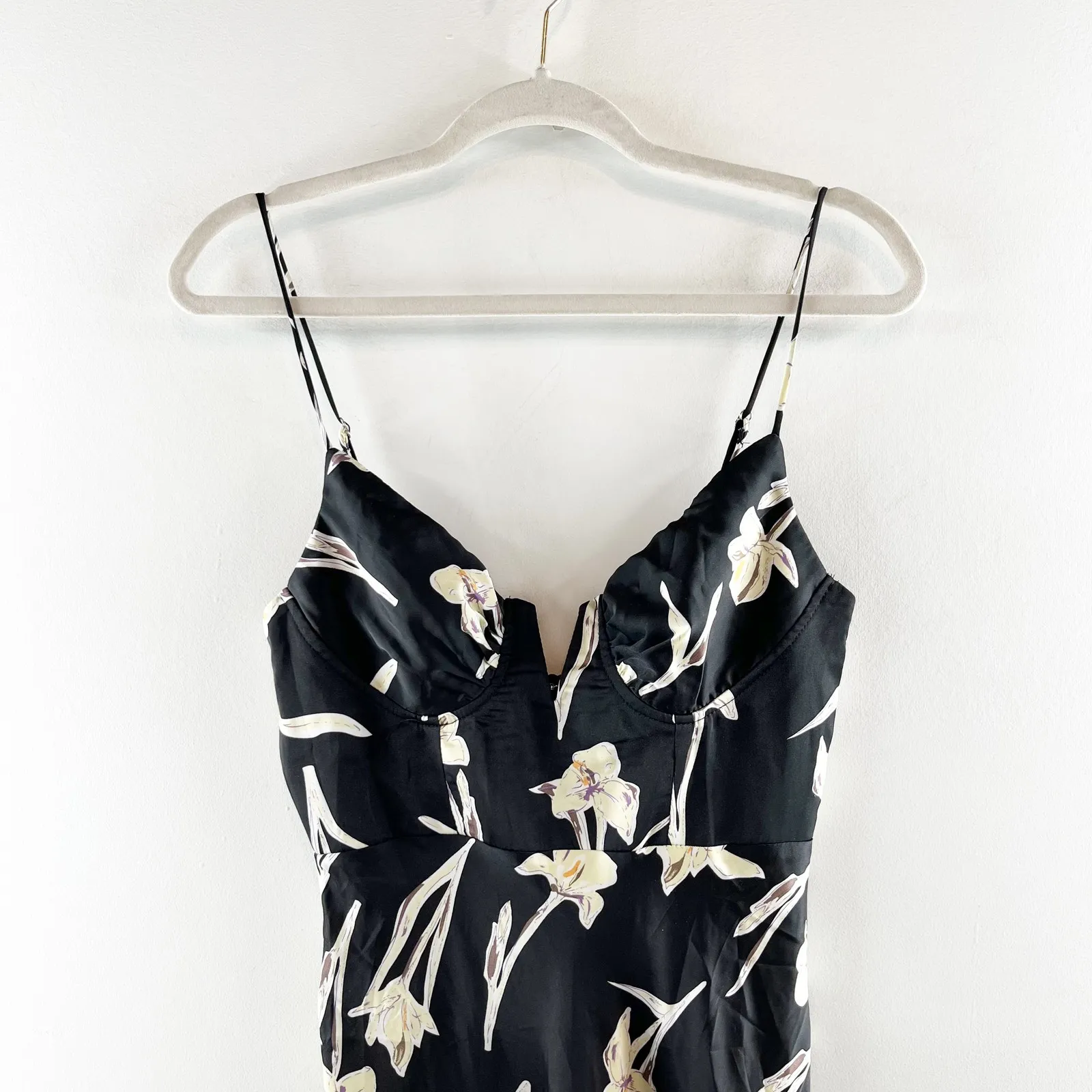 Selfie Leslie Lake Como Fitted Bodice Cami Strap Midi Dress Orchid Black XS - Image 7