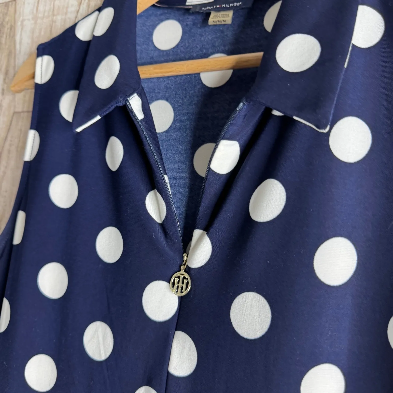 Tommy Hilfiger Women Navy Blue White Polka Dot Sleeveless Collared Zip Top M - Image 5