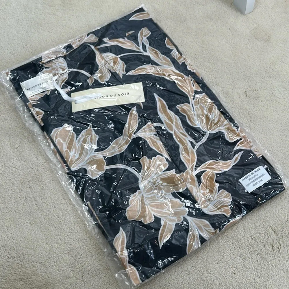 Rachel Zoe Maison Du Soir Floral Robe Kimono S/M Box of Style - Image 2