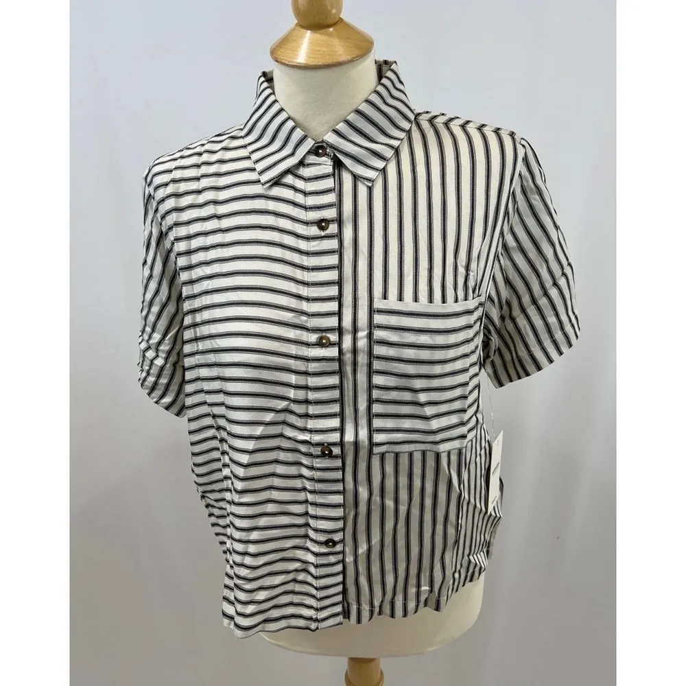 RVCA Sunday Collection Take It Easy Striped Button Up‎ Shirt Blouse - Image 4