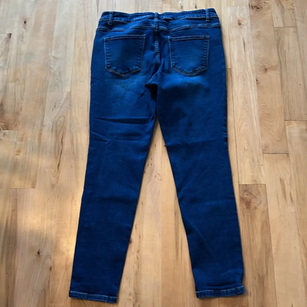 Vervet Medium Wash Women’s Comfort Stretch Skinny Jeans Size 16 - Image 4