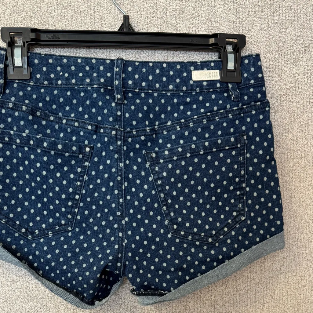 Almost Famous Women Size 3 polka dots‎ denim high rise shorts - Image 5