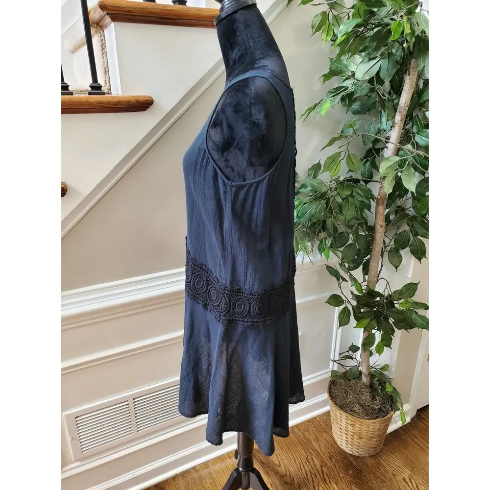 LA Blanca Women's Solid Black Polyester Sleeveless Round Neck Tunic Blouse - Image 6