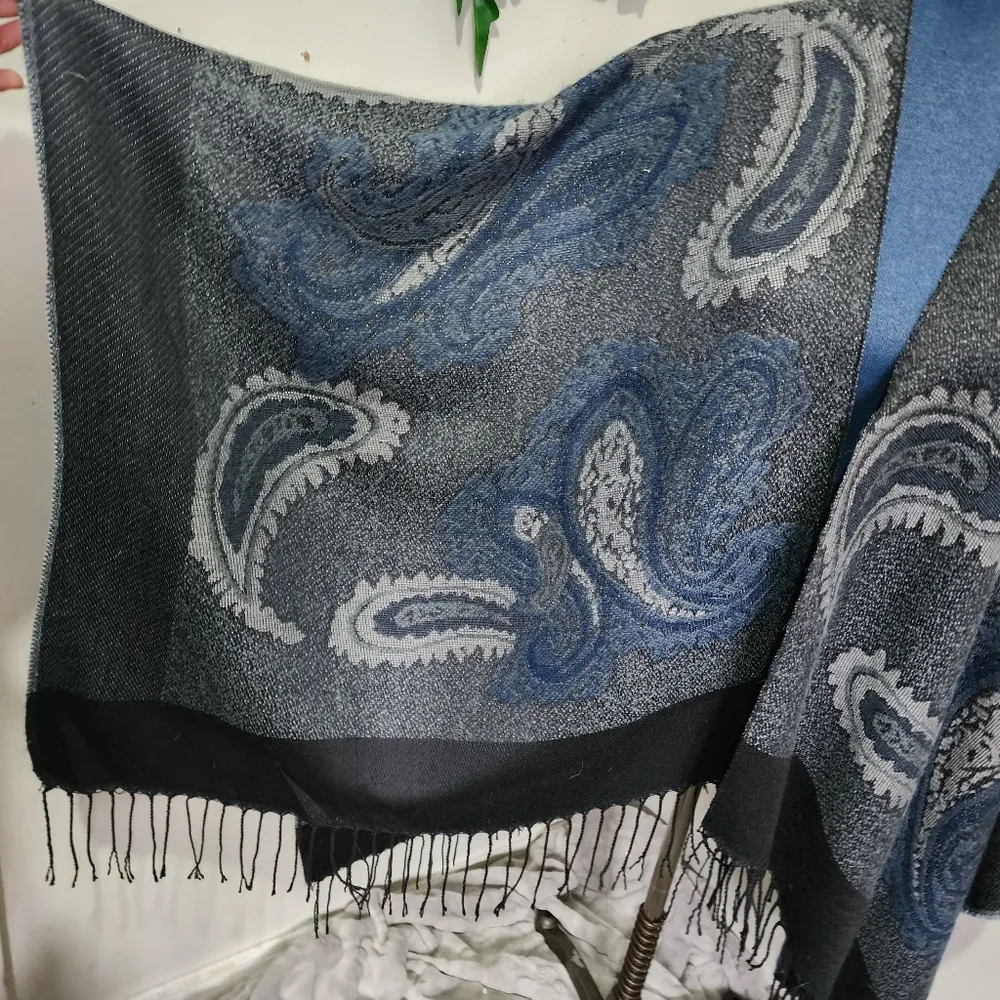 Black Blue Paisley Ruana Wrap with Fringe - Image 5