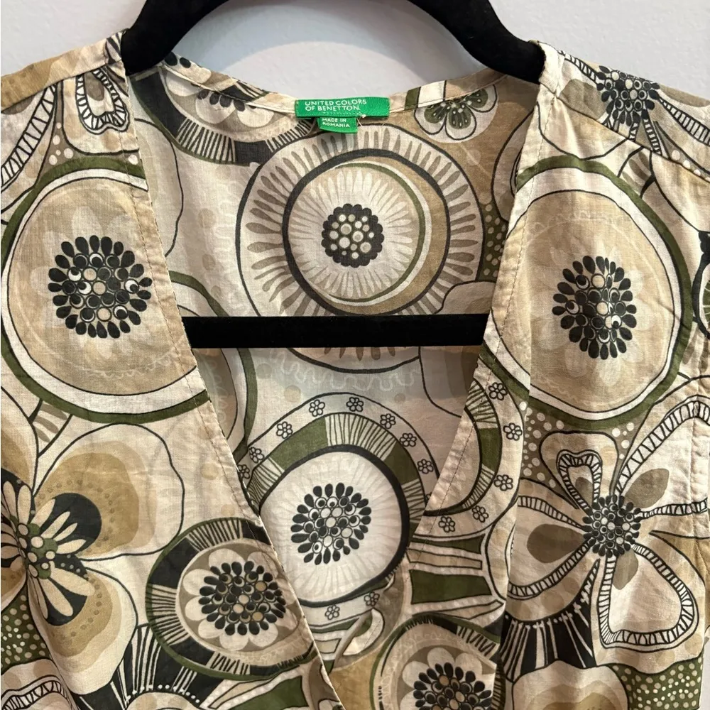 Vintage United Colors Of Benetton Khaki Floral Camisole Top in Size M - Image 3