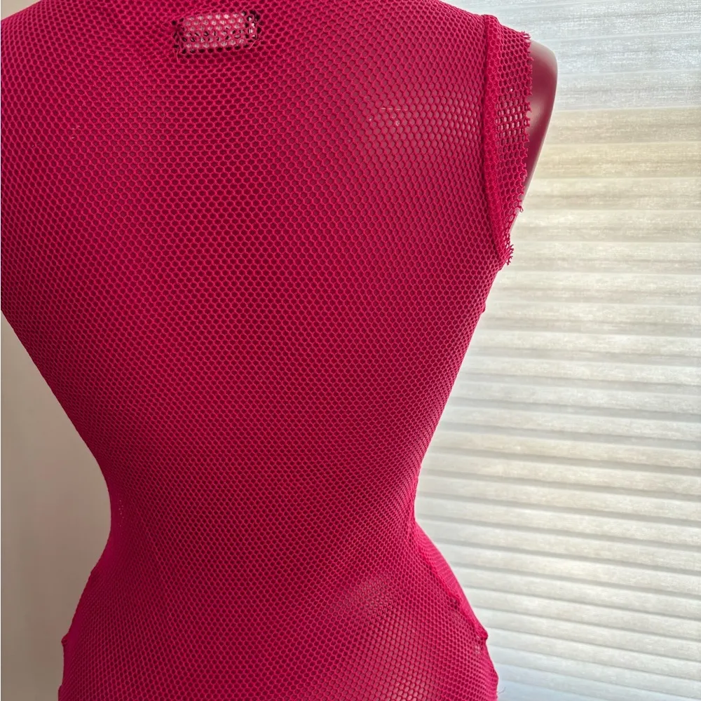 Wet Seal Y2K rare mesh sleeve less top size Medium fuchsia pink - Image 6