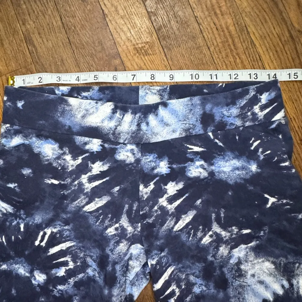 EST 1946 white and blue tie dye Shorts s - Image 5
