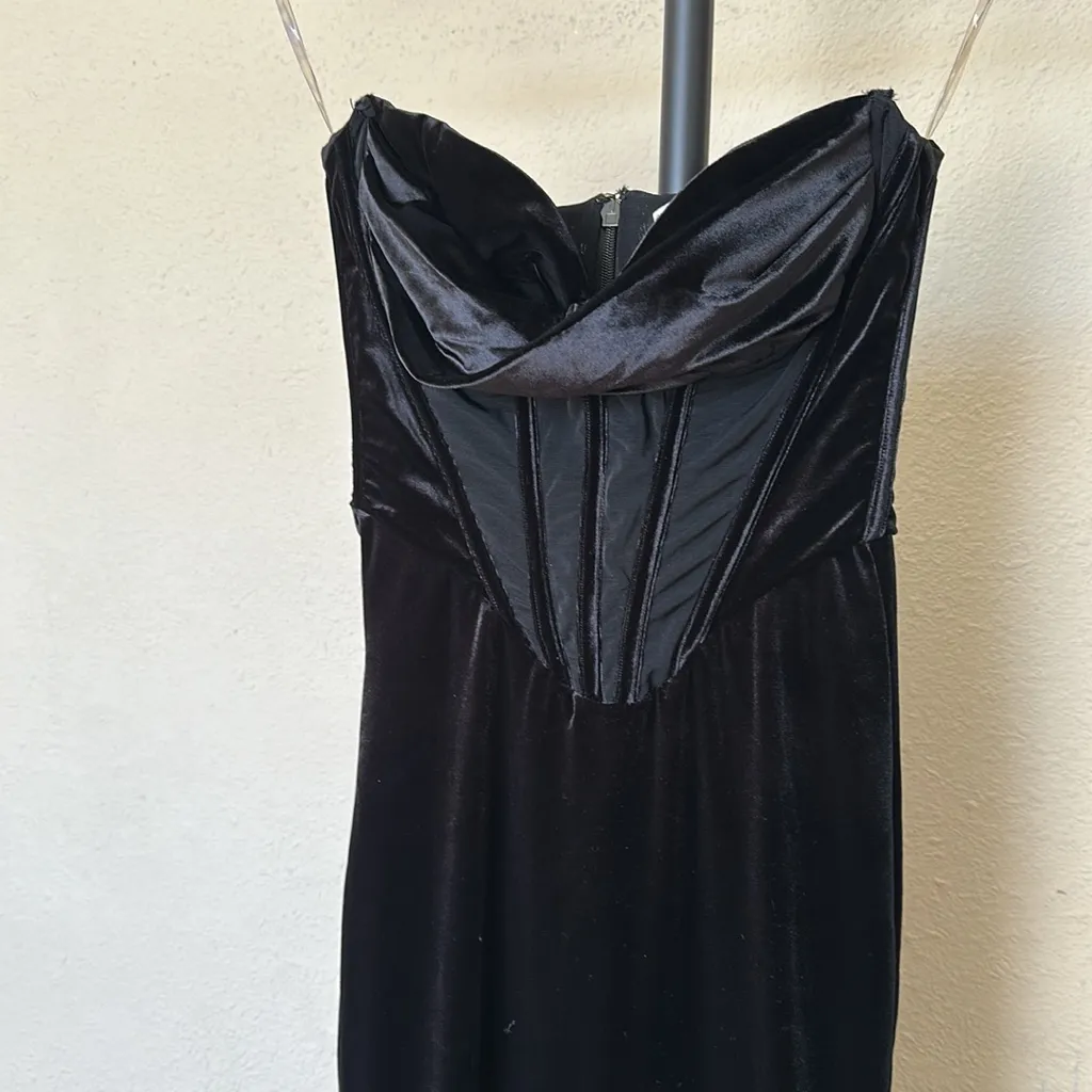 HOUSE OF CB 'Thalia' Black Velvet Corset Maxi Dress NWOT size S‎ - Image 7