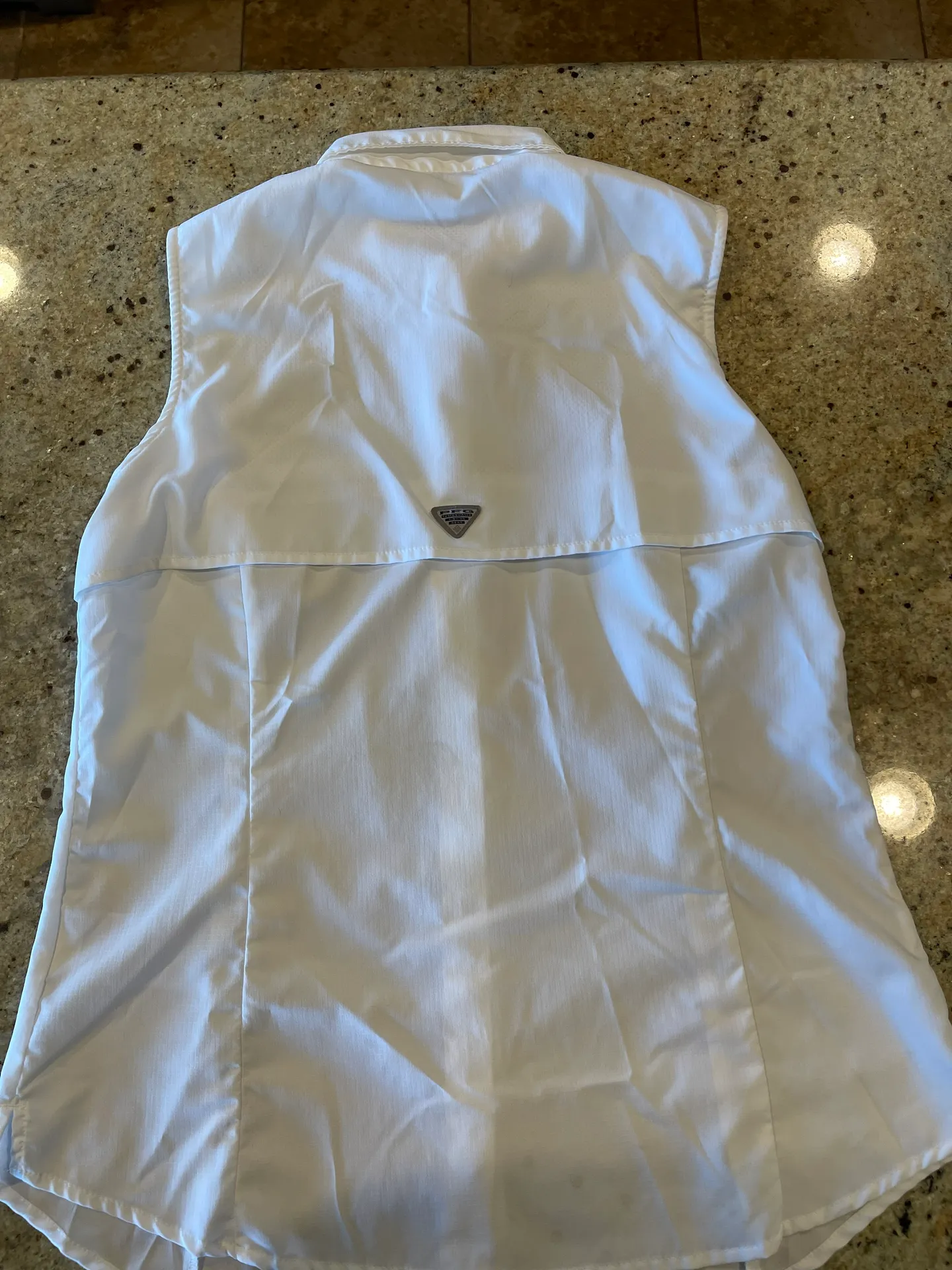 Columbia White Sleeveless  PFG - Image 2