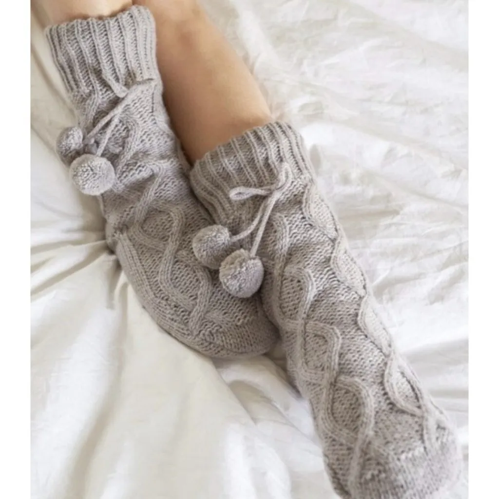 Muk Luks Knit Cabin Slipper Cable Socks Faux Sherpa Lining L/XL NWT ~ Gray - Image 3