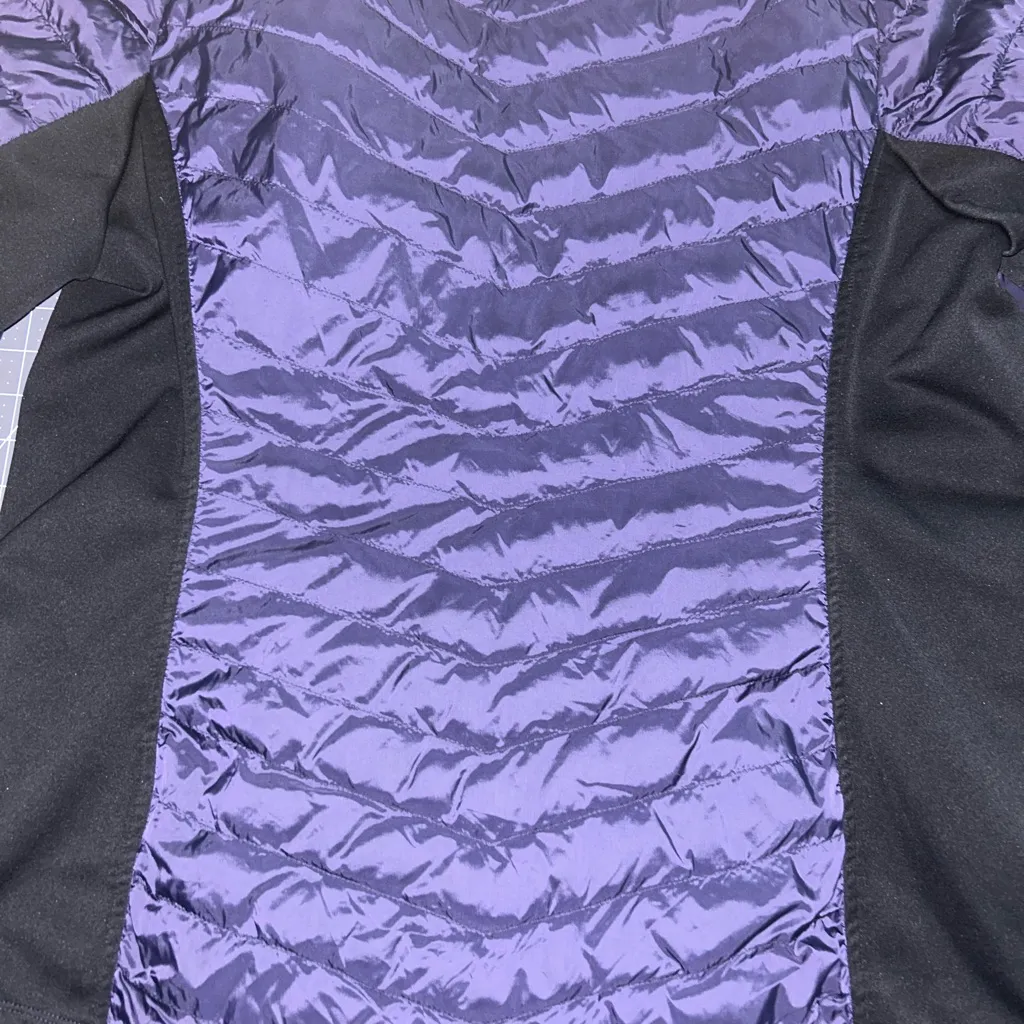 Stylish Women's Purple and Black Puffer Jacket Size XL - Image 5