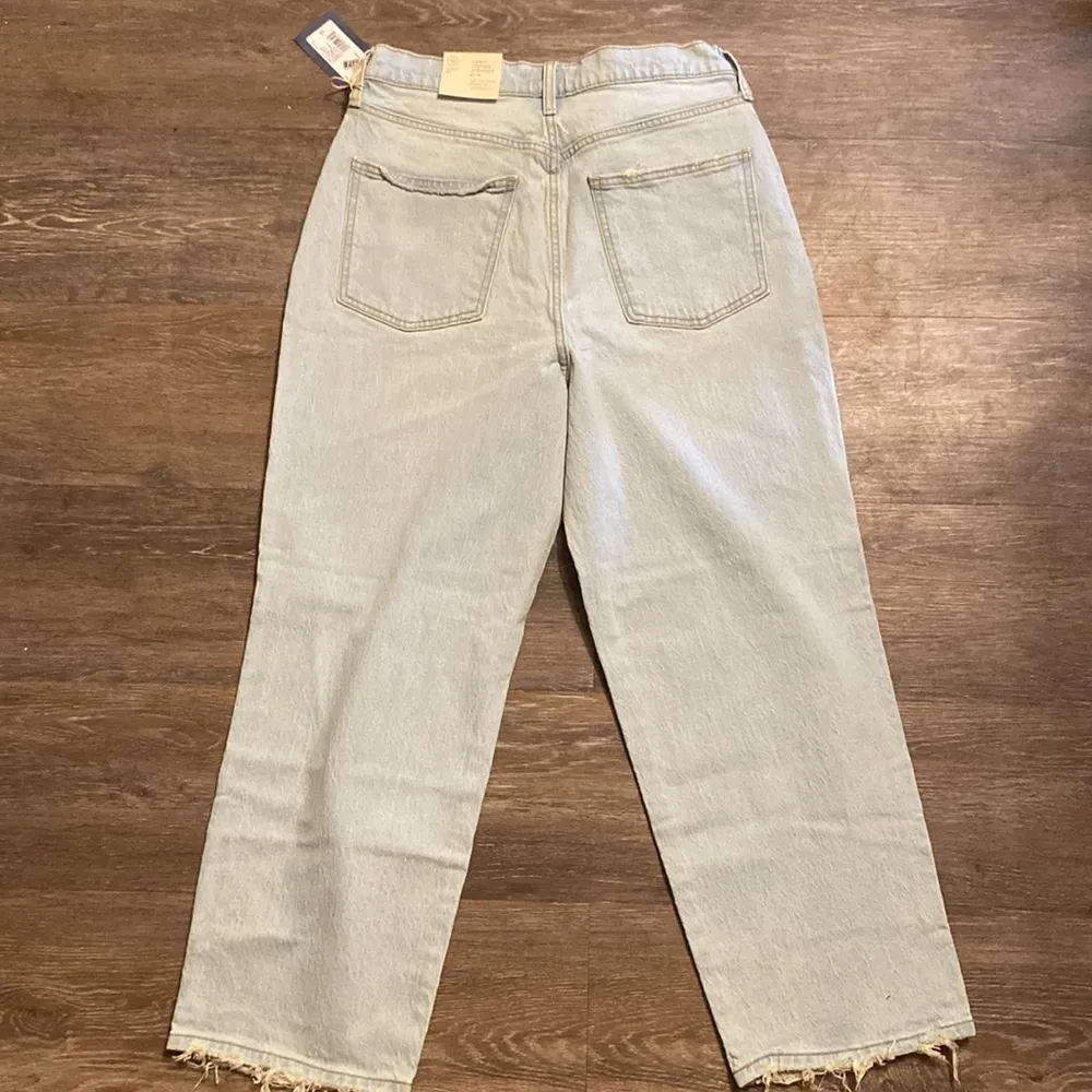 Universal Thread Light Wash Distressed Curvy Vintage Straight Jeans - Image 3