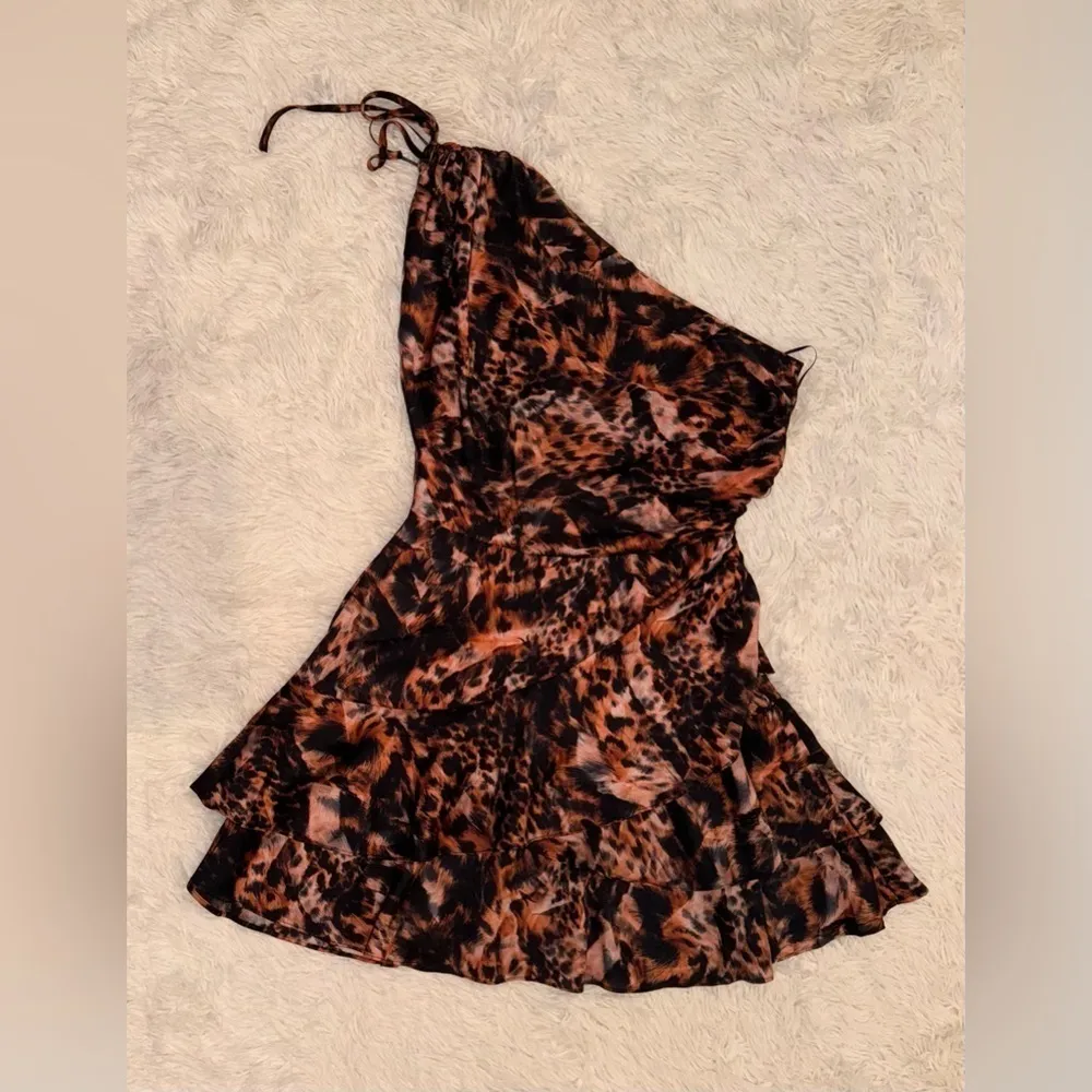 NWOT AllSaints Cayla Spark Abstract Animal Print One-Shoulder Minidress sz 4 - Image 3