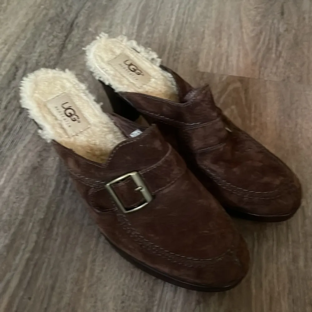 UGG Australian Slip on Shearling Heels Size 8 - Image 3