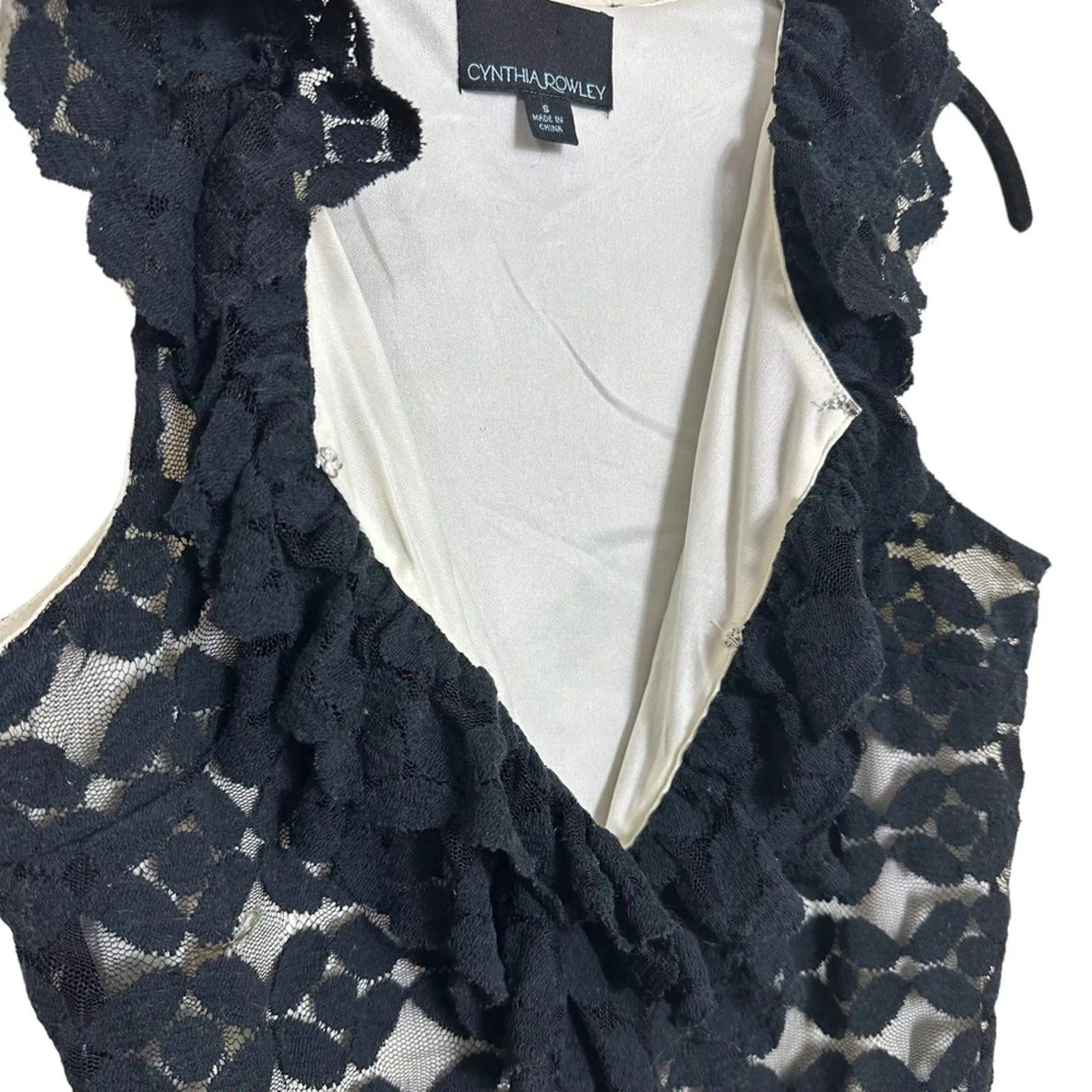 Cynthia Rowley Blouse Ruffle Neckline Black Lace Sleeveless Cotton size Small - Image 9