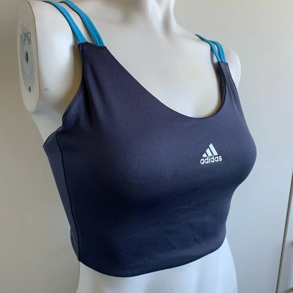 Zoe Saldana Aeroready low impact blue sports bra - Image 2