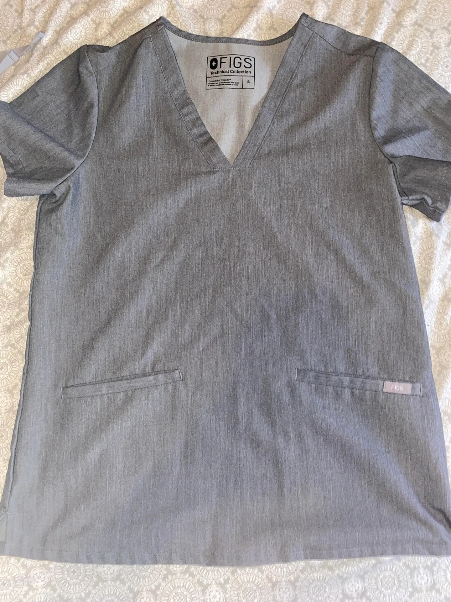 FIGS Scrubs Set - Image 2