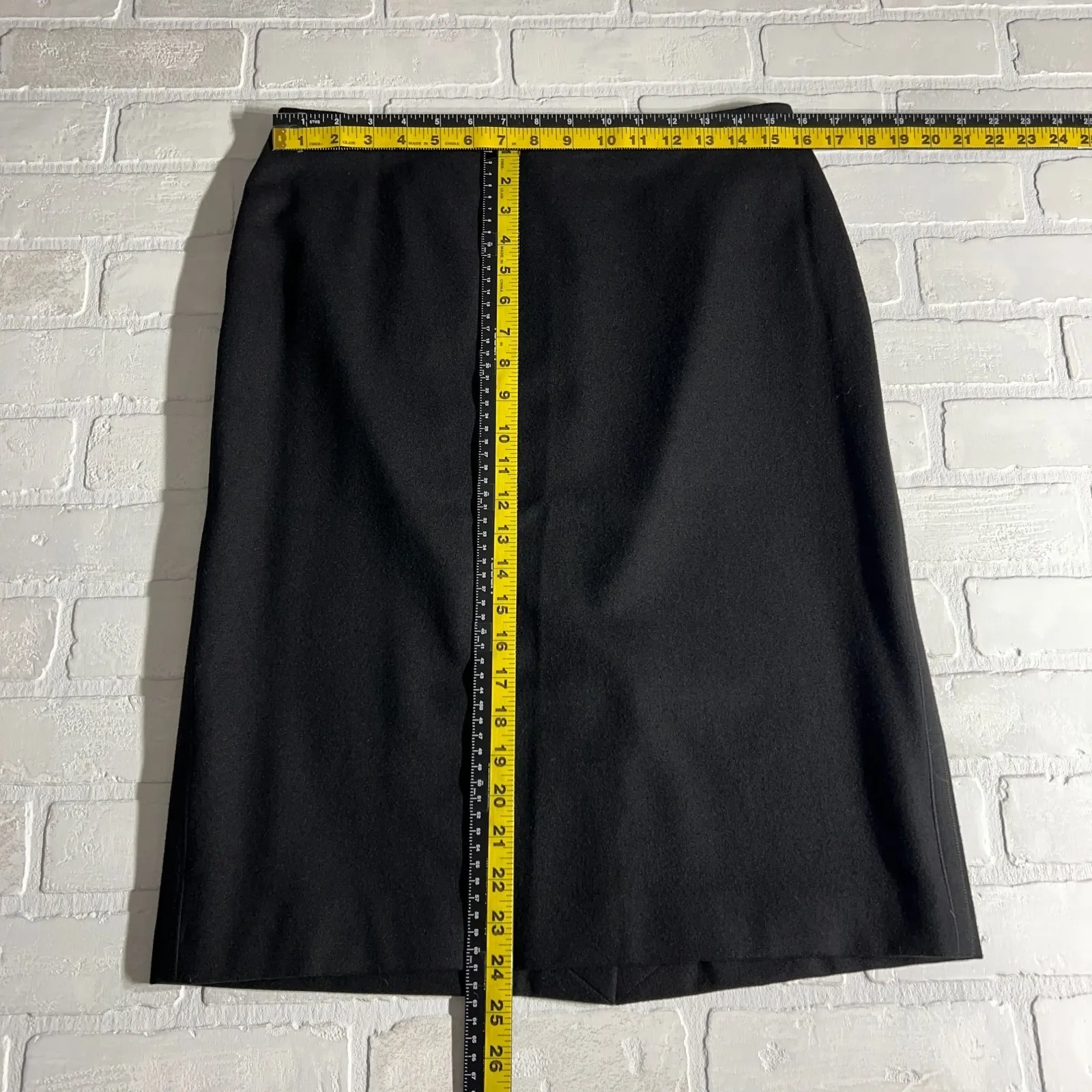 Calvin Klein Pencil Skirt Women 10 Black Wool Cashmere Slit Preppy Made in Italy - Image 2