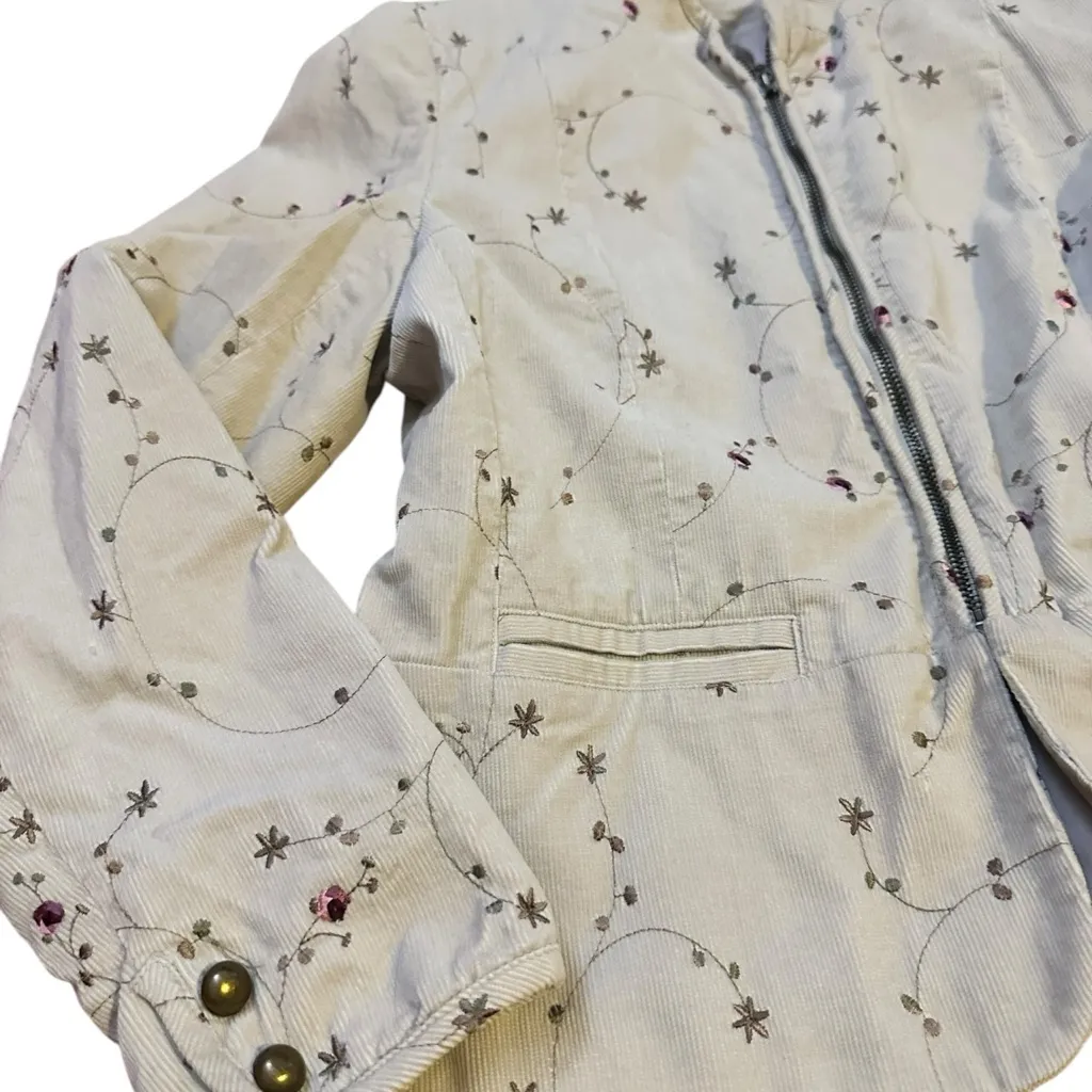 Relativity Cream Corduroy Jacket with Floral Details - Image 4