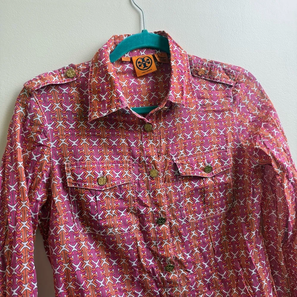 Tory Burch button down pink and orange Blouse logo buttons Size 6 - Image 3