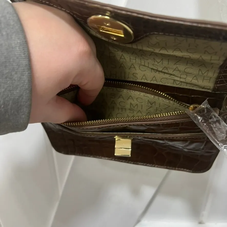 Isaac Mizrahi Womens Crossbody Bag Brown Croc Leather Flap Chain NEW - Image 10