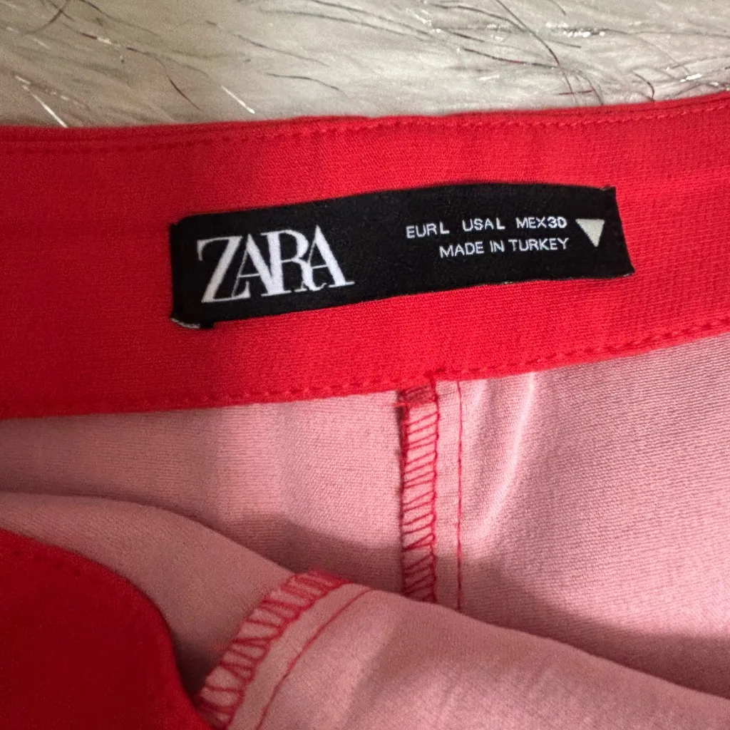 Zara Red Skirt Shorts with detail on the lower part of the Front Size USA L EURL - Image 5
