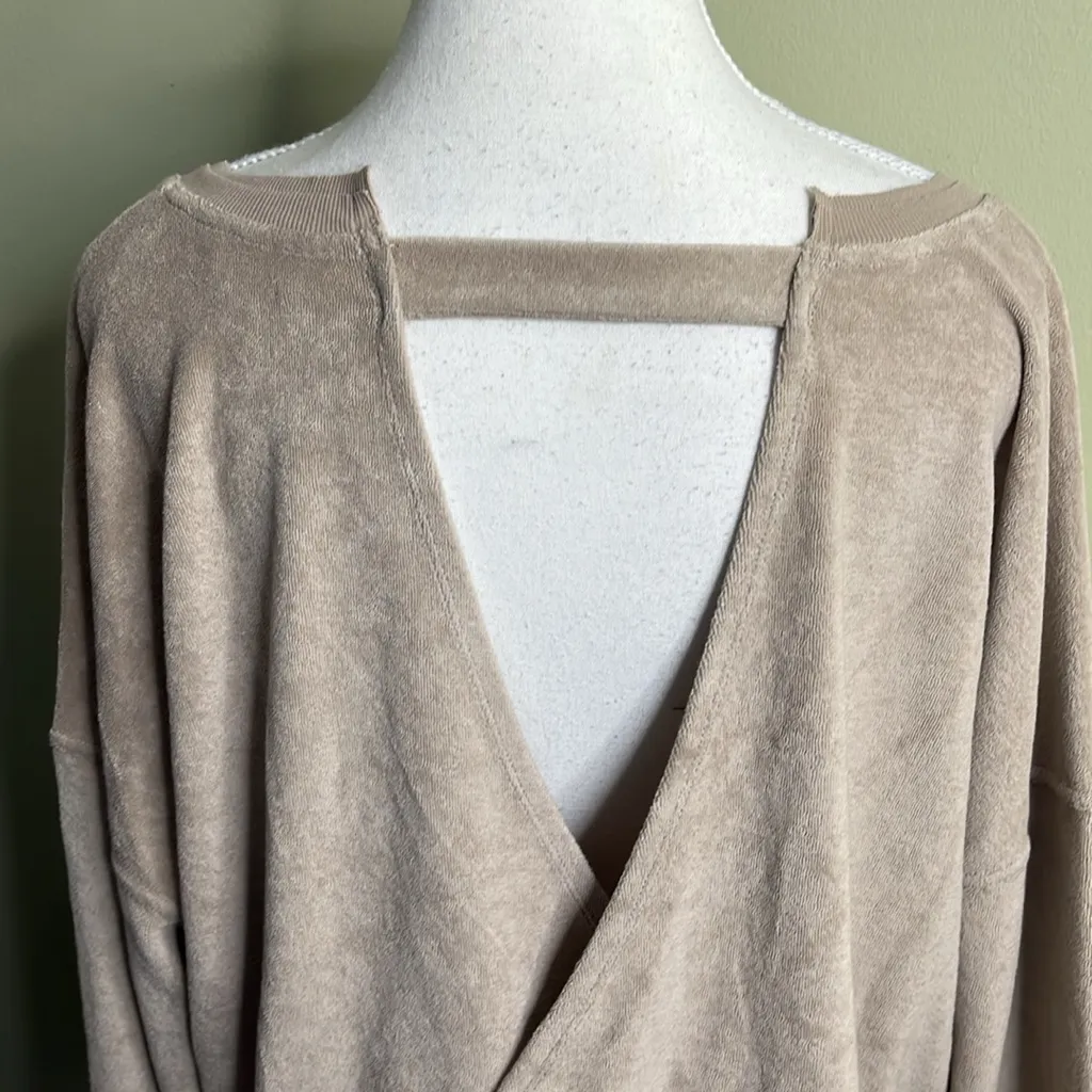 Joy Lab terry cloth open back pullover sweatshirt, size large - Image 13