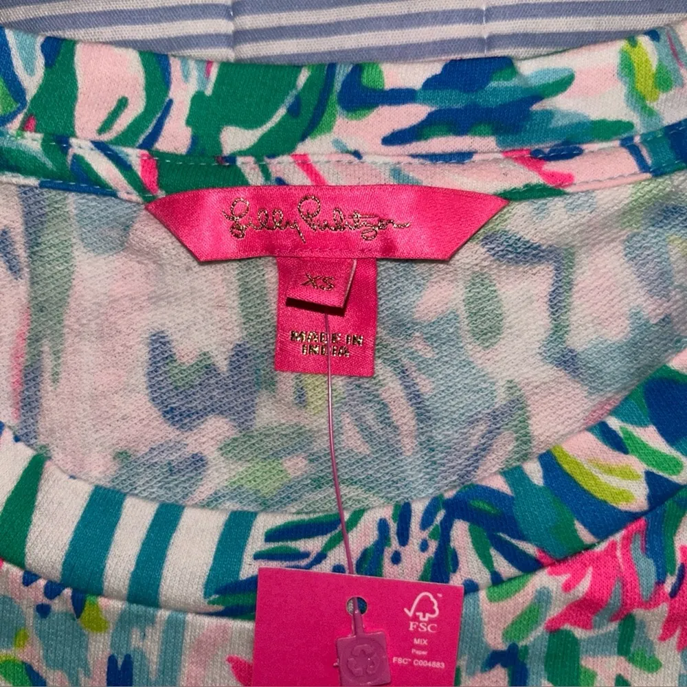 Lilly Pulitzer Jansen Sweatshirt Blue Ibiza Cabana Cocktail Print Size XS - Image 3