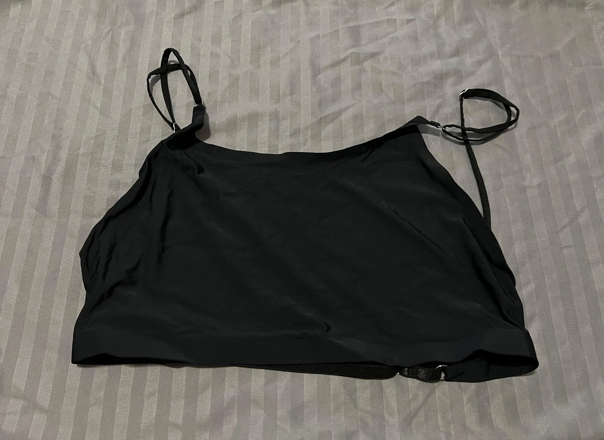 SheIn NEW SOLID SEAMLESS BACKLESS BLACK BRA - Image 5