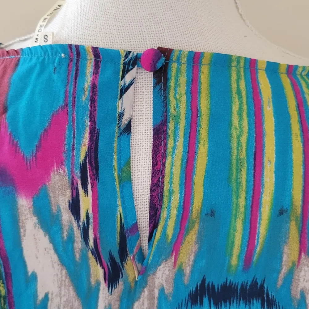 Love Riche aztec cropped front size small - Image 6