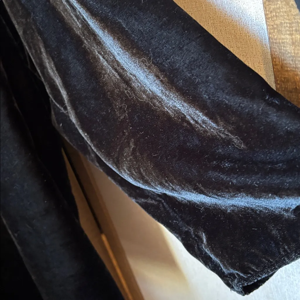 White Stag Black Velvet Blouse 22W/24W - Image 4