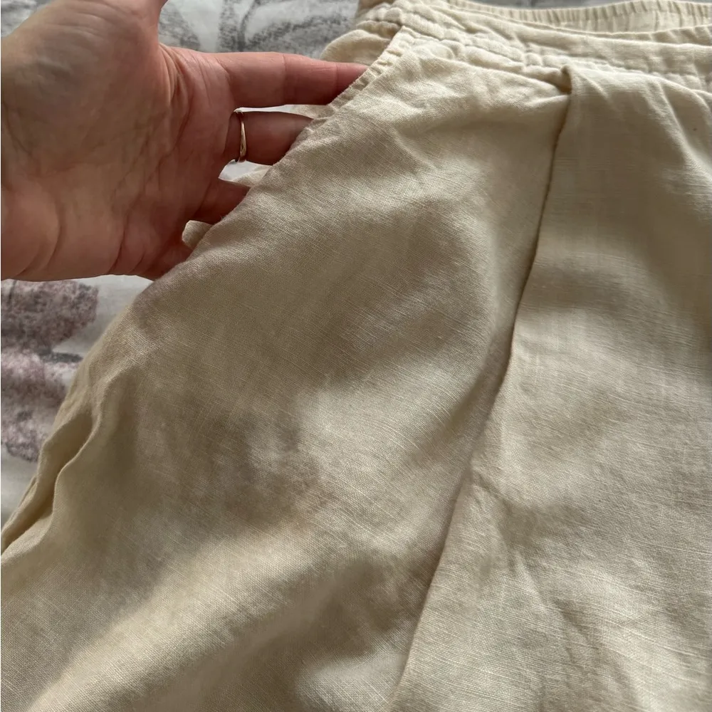 Filosofia Ella 100% linen beige high rise cropped pants, size XS Made in USA - Image 11