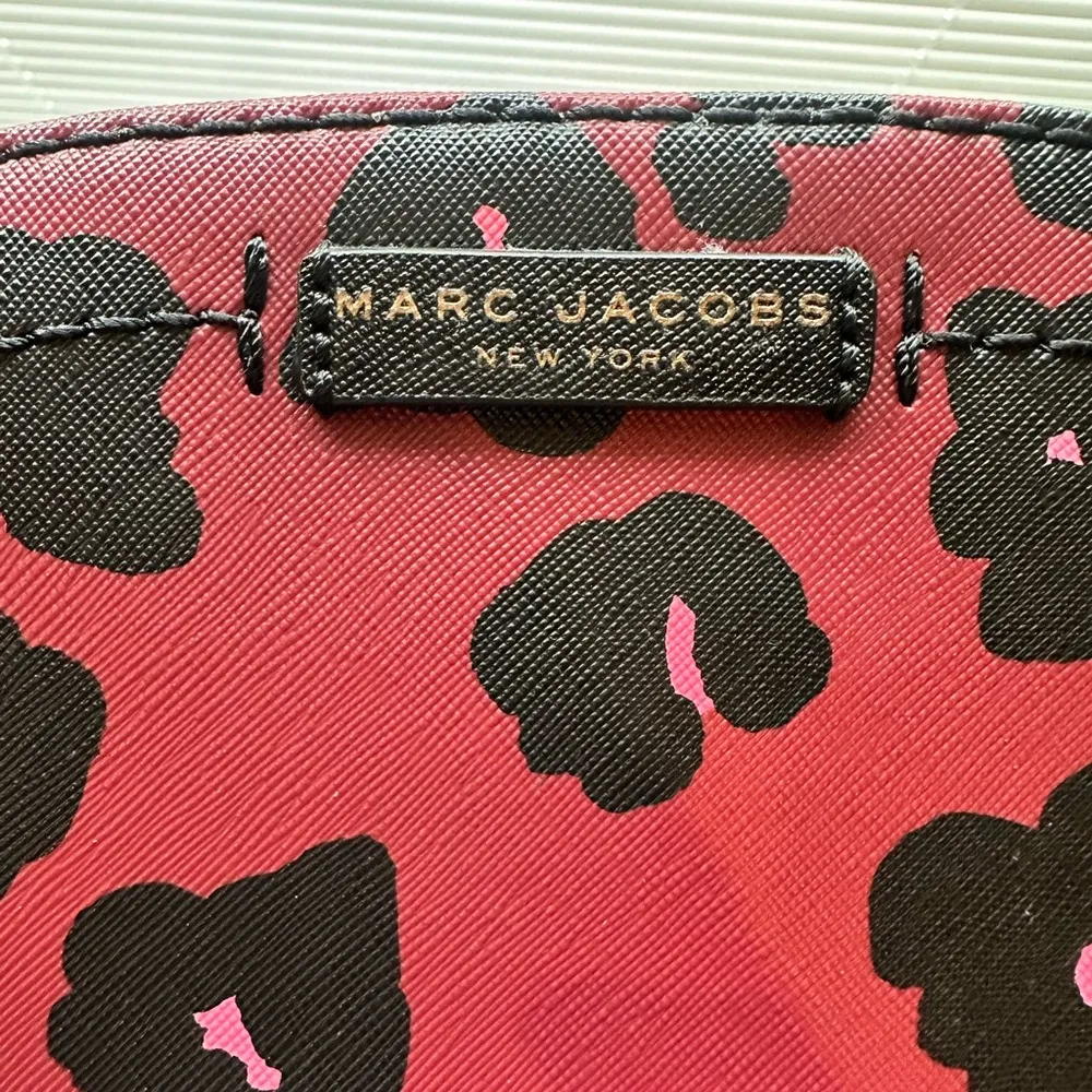 Marc Jacobs Pink and Black Leopard Crossbody Bag - Image 5