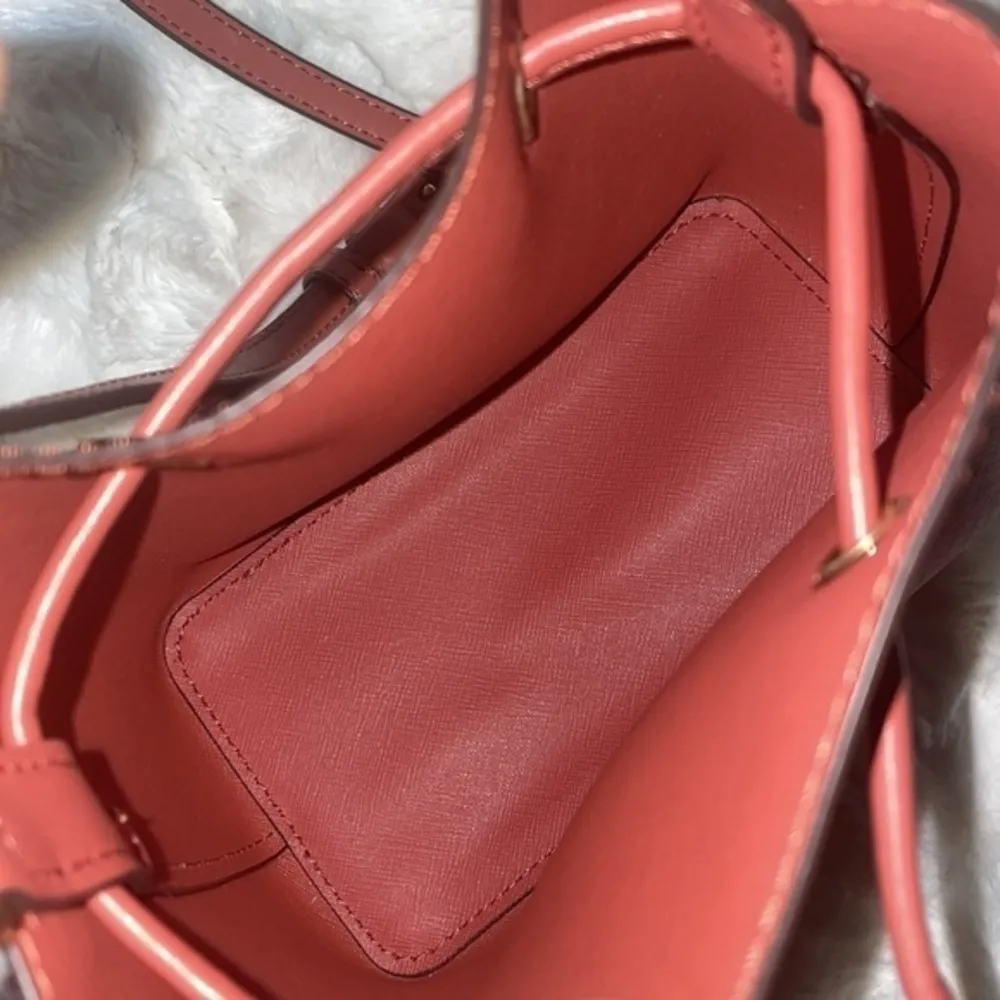 Michael Michael Kors womens crossbody leather cinnamon drawstring bucket bag NWT - Image 16