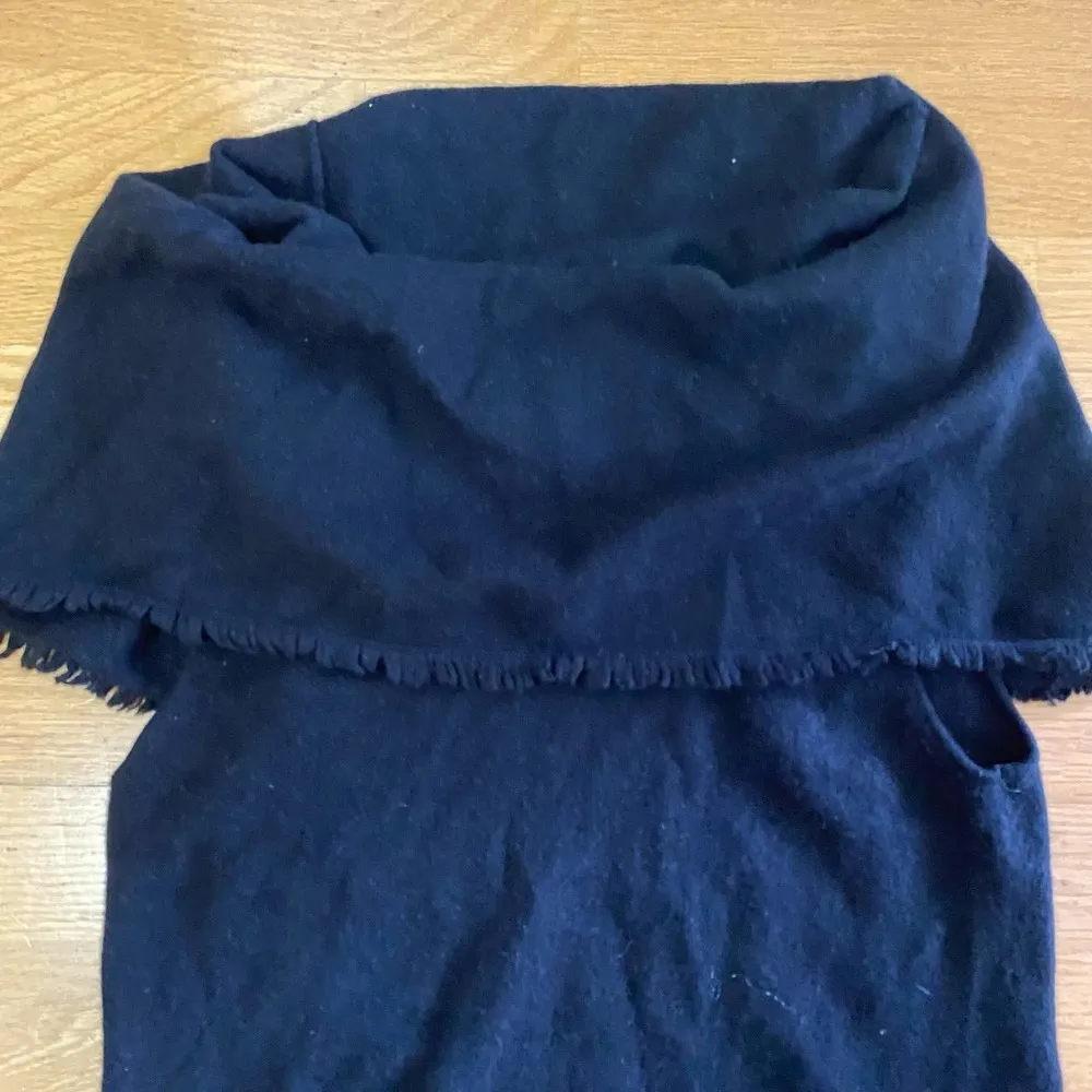 Minnie Rose Cashmere Capsule Wardrobe Minimalist Fray Off Shoulder Career Sweat… - Image 2