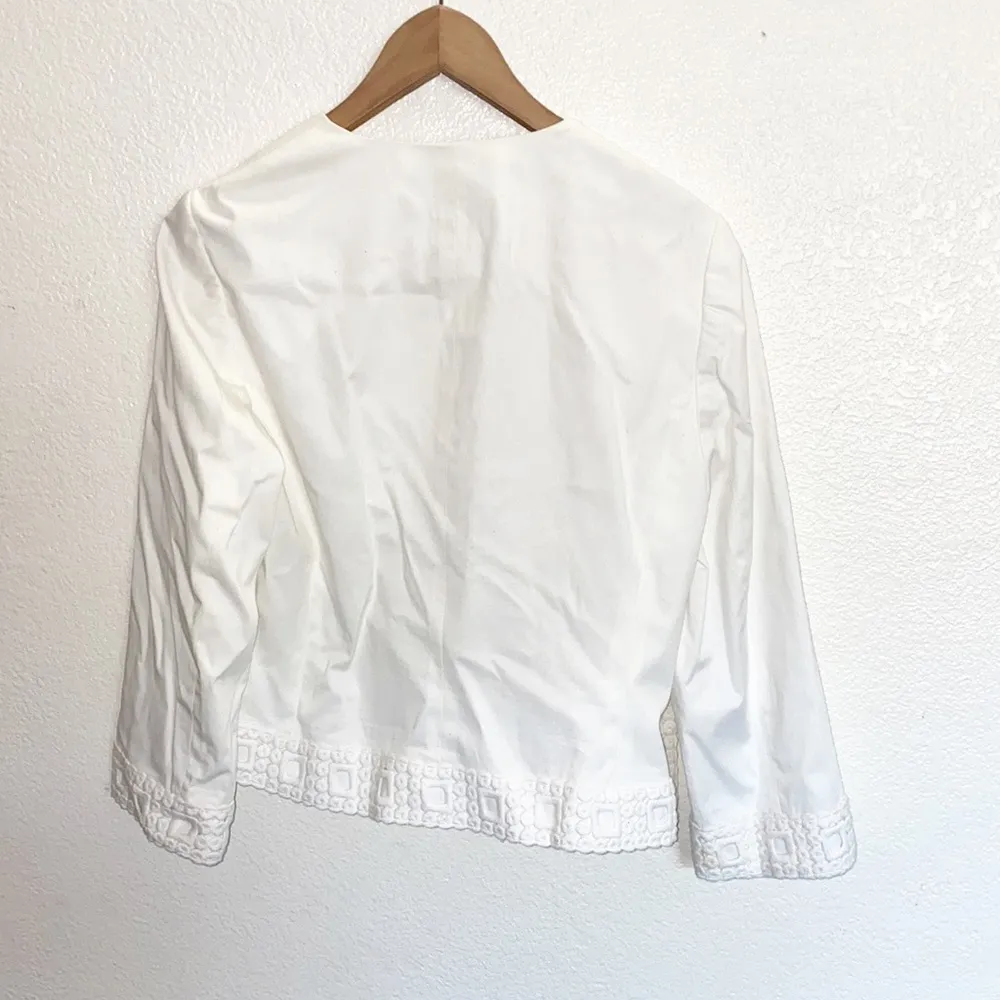 Josephine Chaus White Pattern Hook Closure Blazer - Image 8