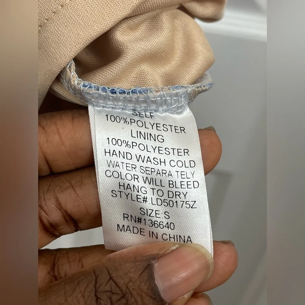 L’atiste Floral Embroidered Appliqué Lace Dress Scalloped hem CutOut Party Glam - Image 7