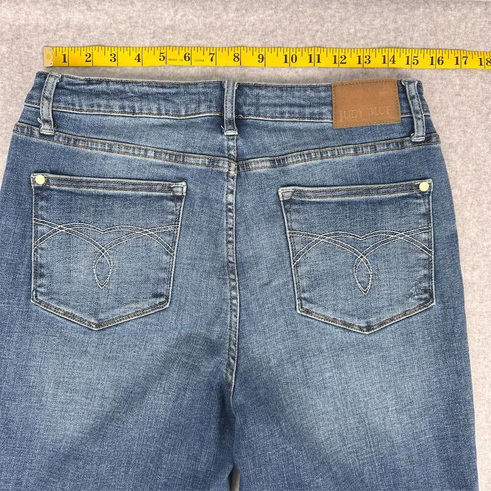 Women's High Rise Straight Crop Jeans Size 15 Medium Wash Raw Hem - Image 13