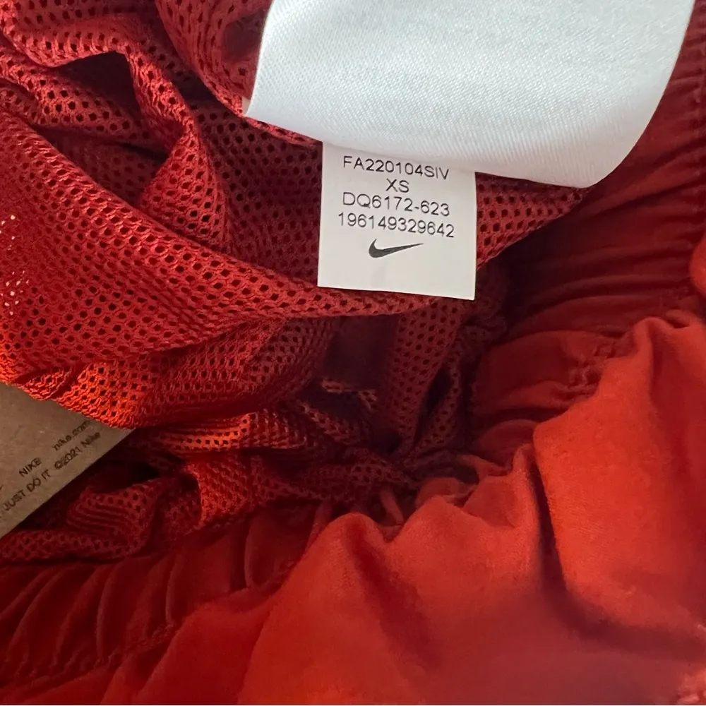 Nike NSW high rise loose fit paper bag waist shorts size XS NWT orange - Image 8