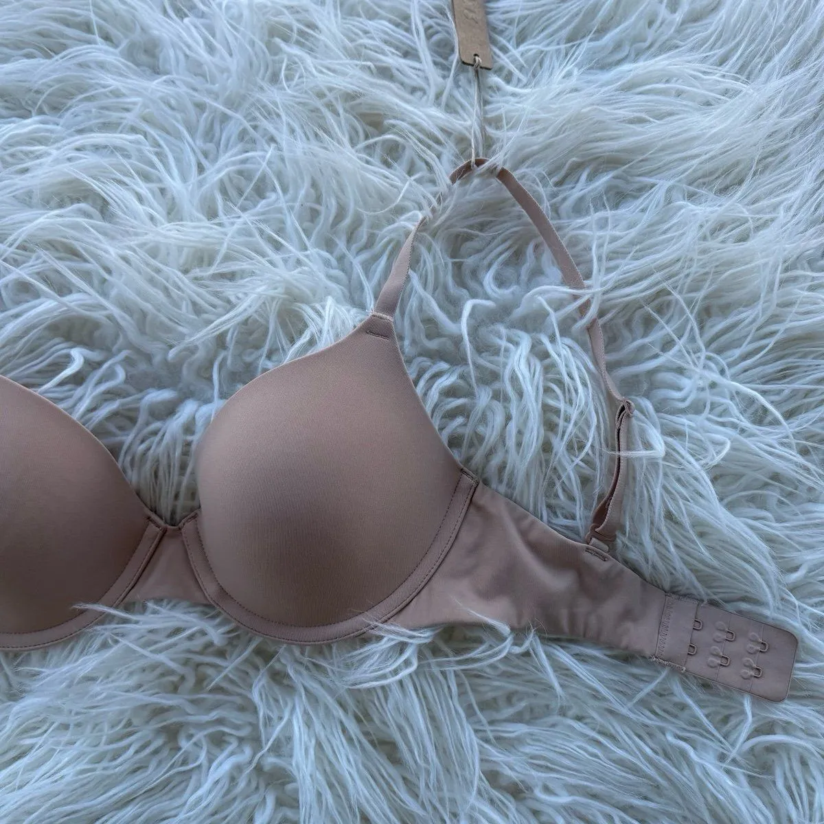 Skims Fits Everybody T-shirt Demi Bra Clay Size 30D - Image 3