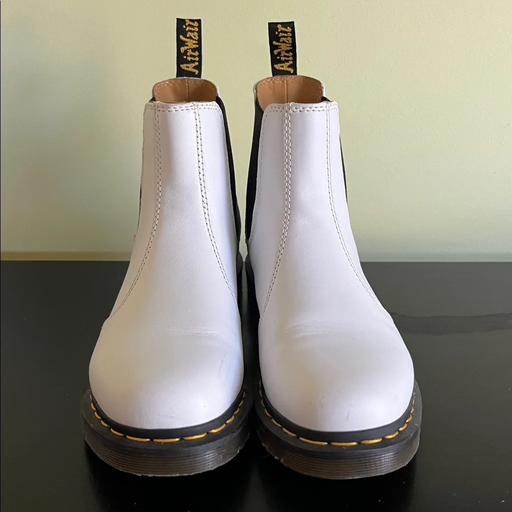 Dr. Martens 2976 Chelsea boots in white smooth leather - Image 3